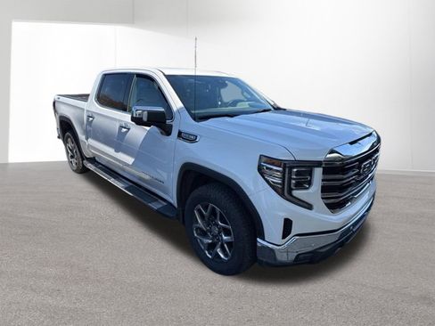 Used 2024 GMC Sierra 1500 SLT w/ SLT Premium Plus Package AWD/4WD image 2