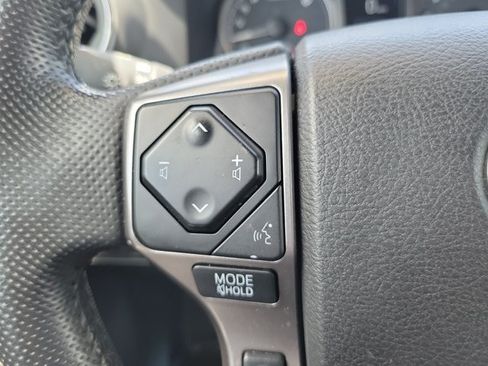 Used 2022 Toyota Tacoma SR5 w/ Technology Package RWD image 23