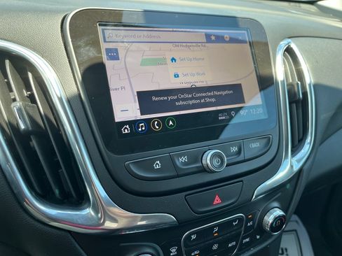 Used 2020 Chevrolet Equinox LT FWD image 17