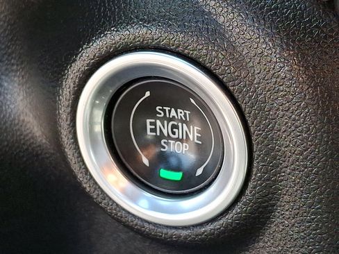 Used 2022 Chevrolet Silverado 1500 LT w/ Bed Protection Package AWD/4WD image 23