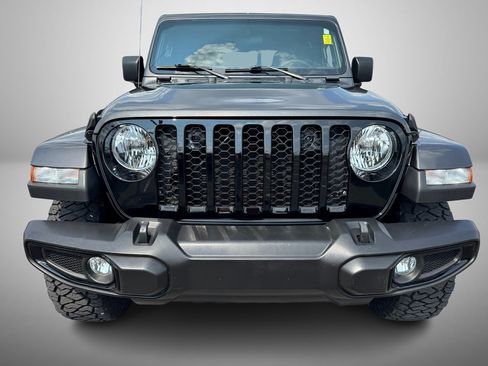 Used 2023 Jeep Gladiator Willys image 9