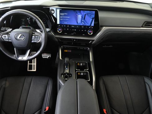 Used 2025 Lexus TX 500h AWD w/ Technology Package image 16