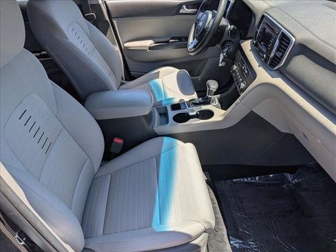 Used 2018 Kia Sportage LX FWD image 19