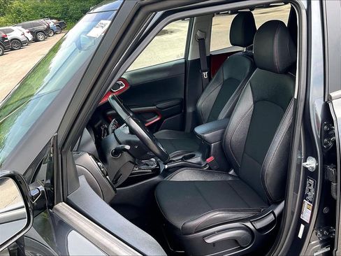 Used 2023 Kia Soul GT-Line FWD image 10