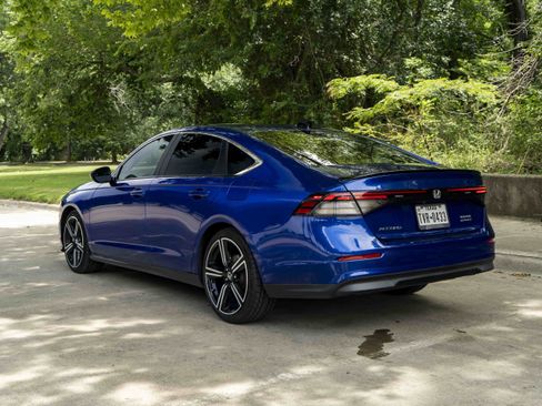 Used 2024 Honda Accord Sport image 7