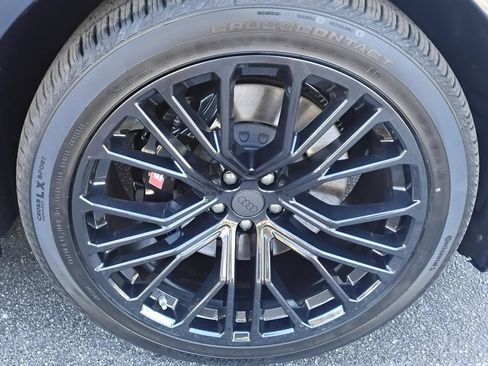 New 2026 Audi SQ8 Prestige image 11