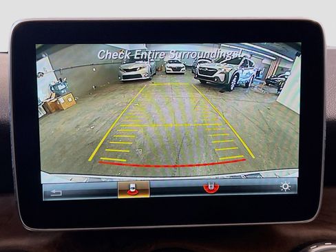 Used 2016 Mercedes-Benz GLA 250 4MATIC image 10