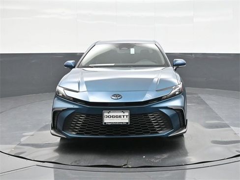New 2026 Toyota Camry SE image 9