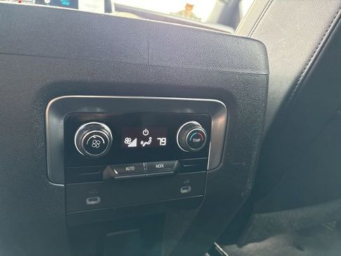 Used 2022 Chevrolet Tahoe LT image 24