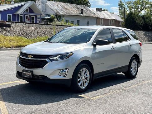 Used 2020 Chevrolet Equinox LS FWD image 25