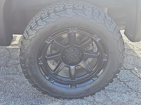 Certified 2024 GMC Sierra 1500 AT4 w/ Technology Package AWD/4WD image 39