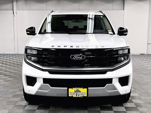 Used 2025 Ford Expedition Max Platinum AWD/4WD image 4