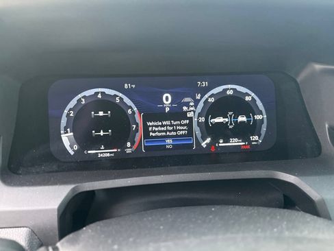 Used 2025 Toyota Tacoma TRD Off-Road AWD/4WD image 15