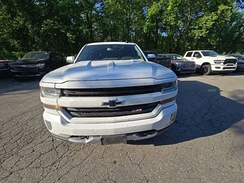 Used 2018 Chevrolet Silverado 1500 LT w/ All Star Edition AWD/4WD image 11