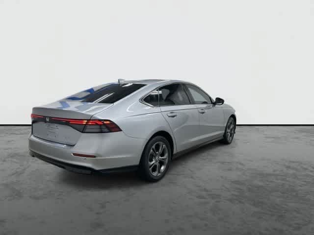 Used 2023 Honda Accord EX-L image 3