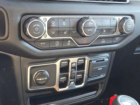 New 2026 Jeep Gladiator Sport image 27