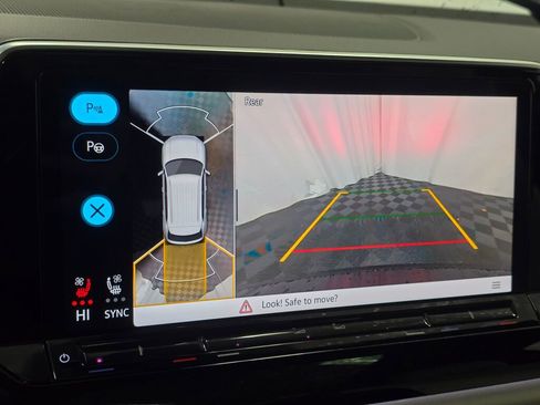 Used 2024 Volkswagen Atlas Cross Sport SEL Premium R-Line image 44