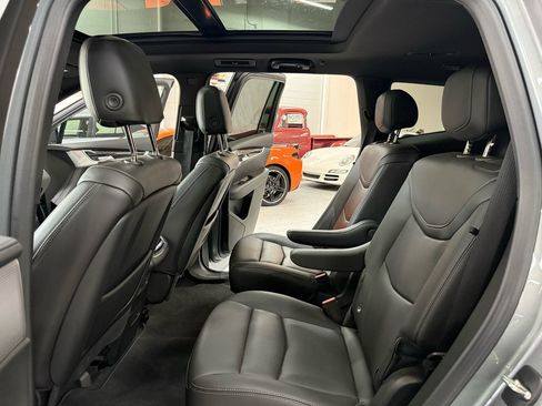 Used 2023 Cadillac XT6 Premium Luxury FWD image 14