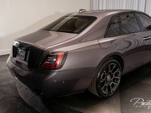 Used 2022 Rolls-Royce Ghost Black Badge image 20