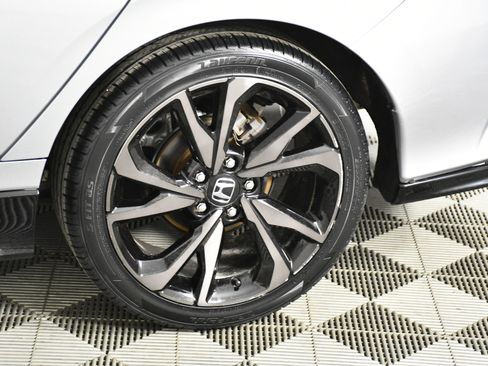 Used 2017 Honda Civic Sport image 48