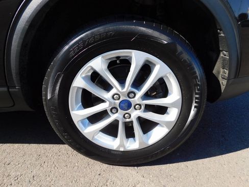 Used 2020 Ford Escape SE image 23