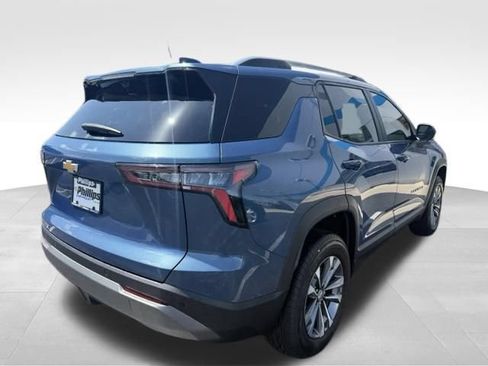 Used 2025 Chevrolet Equinox LT w/ Convenience Package II FWD image 13