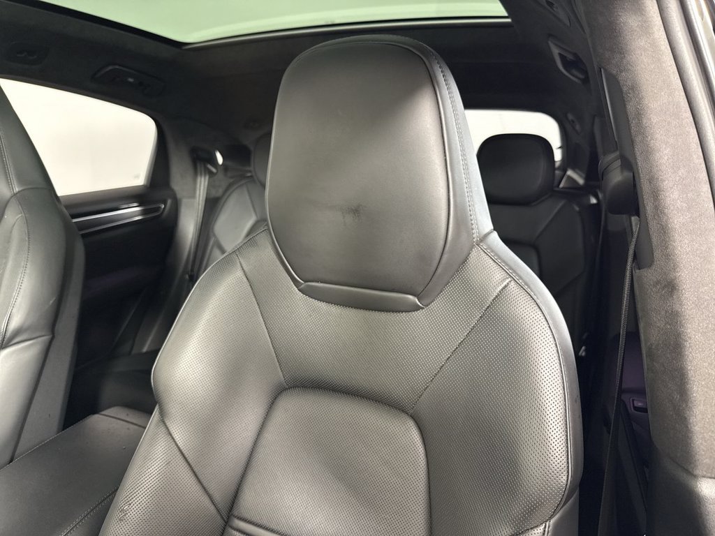 Certified 2023 Porsche Cayenne GTS AWD/4WD image 40