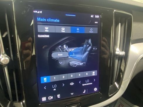 Used 2023 Volvo S60 B5 Core w/ Climate Package image 24