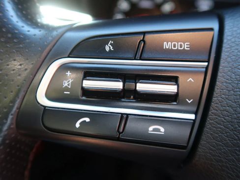 Used 2018 Kia Stinger GT2 image 38