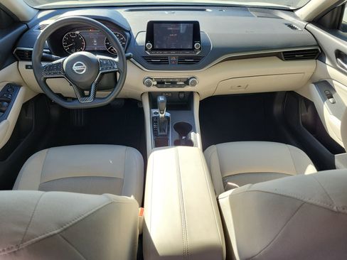 Used 2020 Nissan Altima 2.5 S FWD image 13