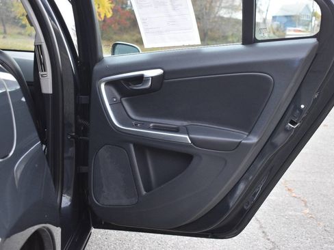 Used 2015 Volvo S60 T5 Premier Plus image 11