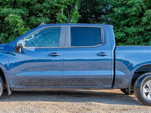 Used 2019 Chevrolet Silverado 1500 LT w/ Convenience Package RWD image 2