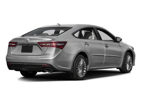 Used 2016 Toyota Avalon Limited w/ Toyota Safety Sense Package FWD image 3