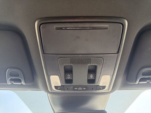 Certified 2025 Honda Pilot TrailSport image 41