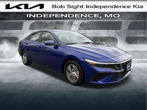 Used 2024 Hyundai Elantra SE image 15