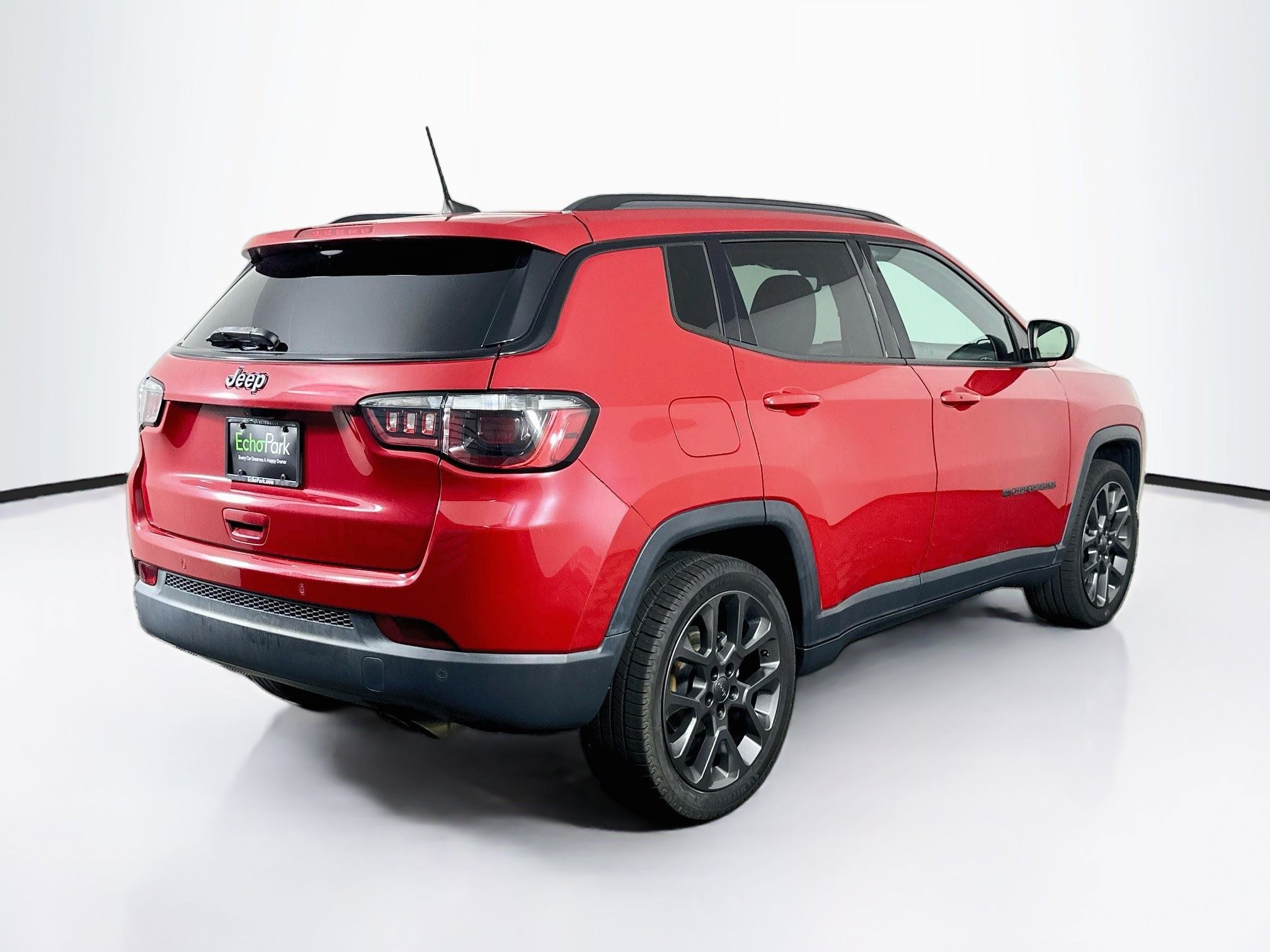 Used 2021 Jeep Compass Latitude w/ Sun and Sound Group FWD image 9