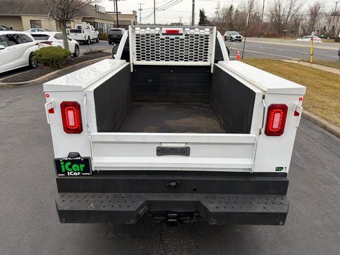 Used 2020 Ford F250 XL w/ Power Equipment Group image 9