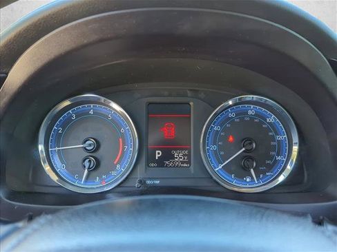 Used 2017 Toyota Corolla LE image 17