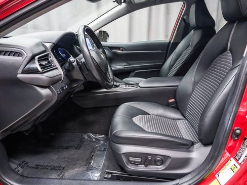 Used 2022 Toyota Camry SE image 20