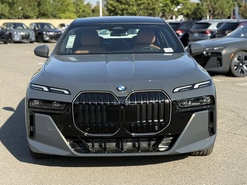 New 2026 BMW 740i w/ Premium Package image 4