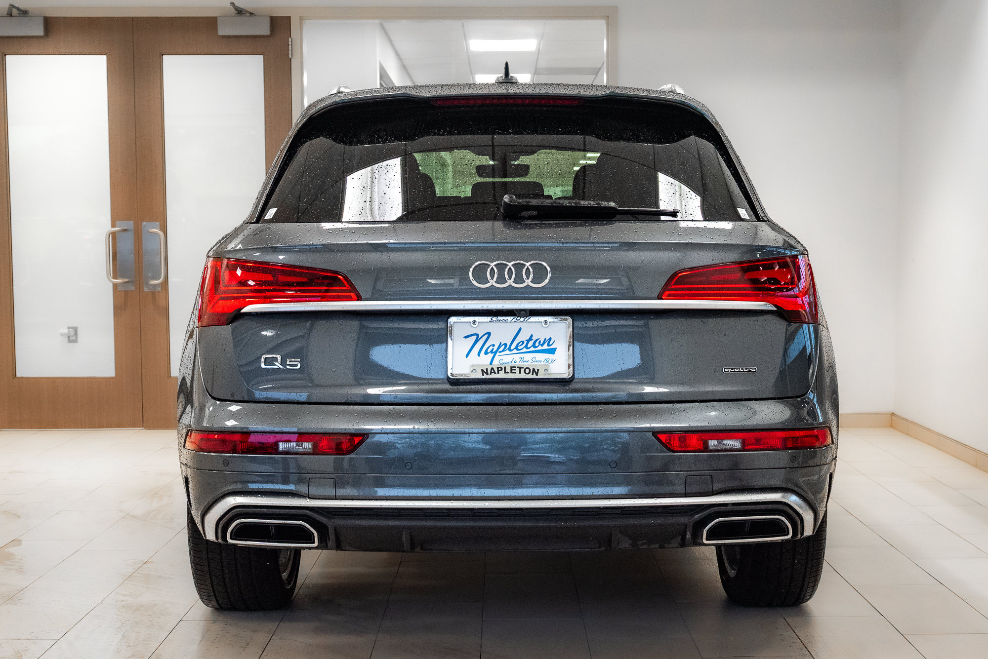 Used 2023 Audi Q5 2.0T Premium Plus w/ Premium Plus Package AWD/4WD image 32