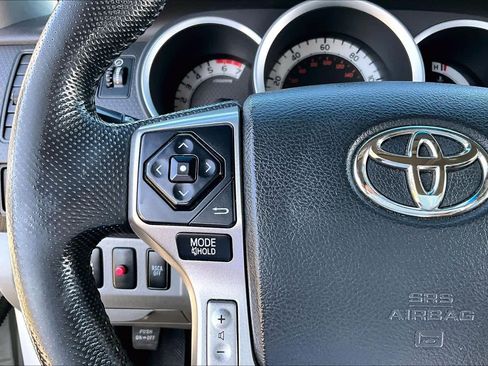 Used 2015 Toyota Tacoma 4x4 Double Cab w/ SR5 Package image 24