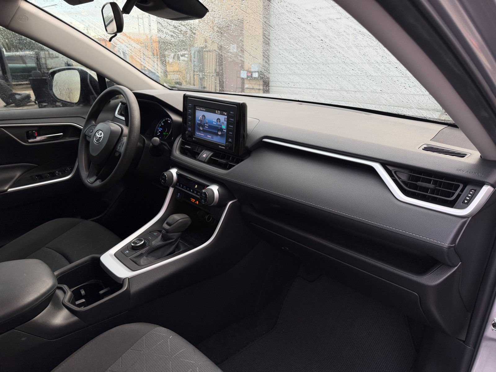 Used 2022 Toyota RAV4 XLE w/ Convenience Package AWD/4WD image 16