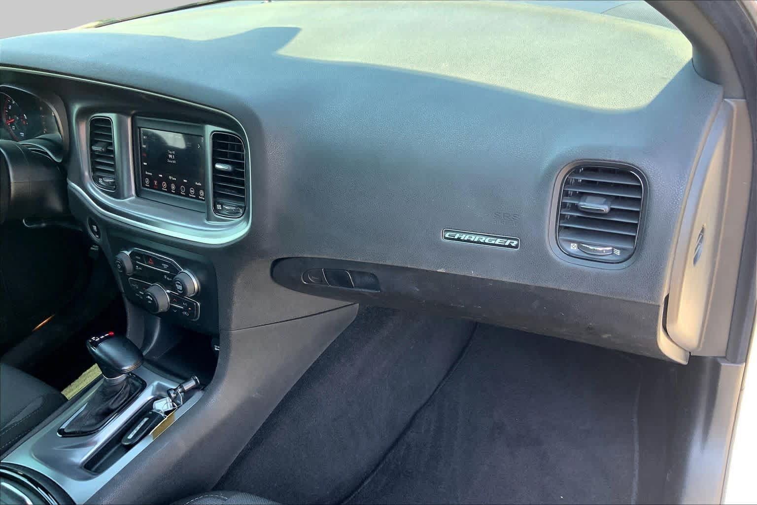 Used 2020 Dodge Charger SXT w/ Blacktop Package RWD image 18