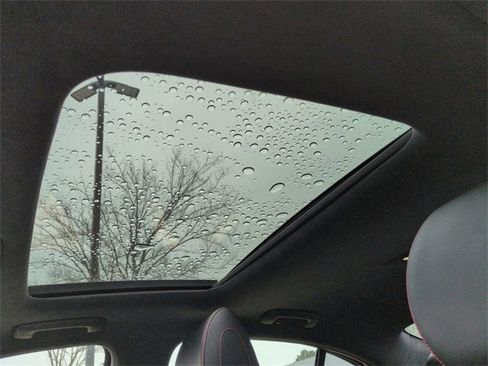 Used 2022 Genesis G70 3.3T image 20