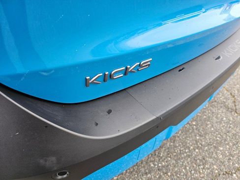 Used 2025 Nissan Kicks SR w/ SR Premium Package image 20