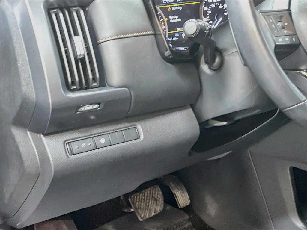 Used 2024 Nissan Pathfinder Rock Creek AWD/4WD image 10