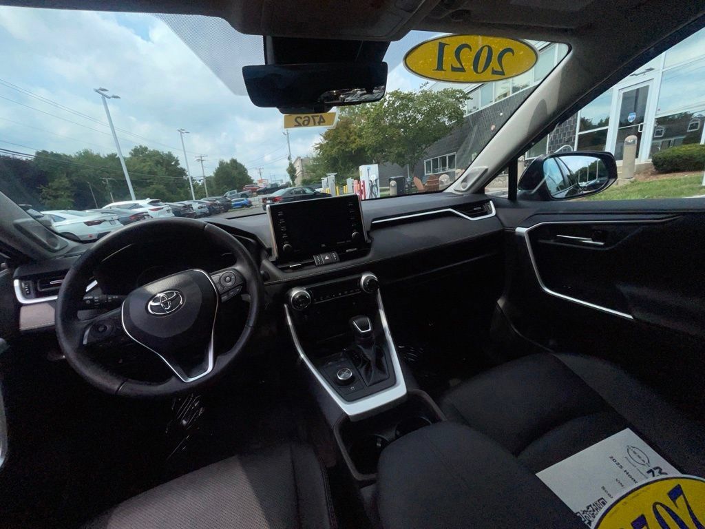 Used 2021 Toyota RAV4 Limited AWD/4WD image 12