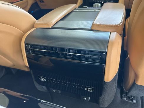 Used 2025 Jeep Grand Wagoneer L Series III w/ Rear Seat Video Group 1 AWD/4WD image 39