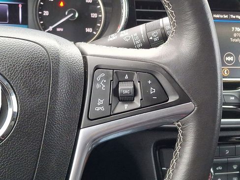 Used 2022 Buick Encore Preferred w/ Safety Package image 23
